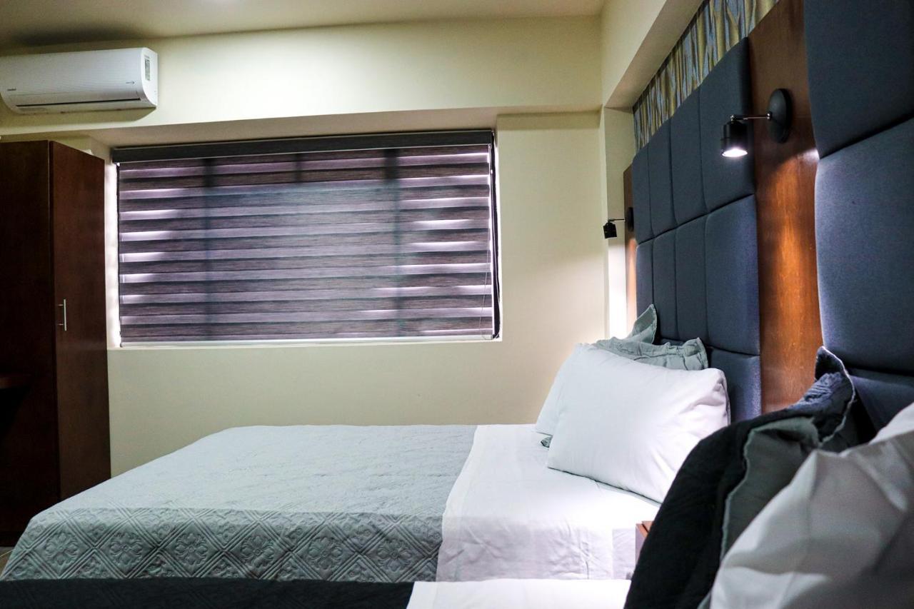 Hotel Mision 11 Tijuana Bagian luar foto